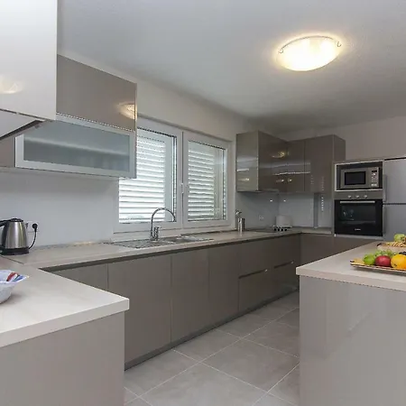 Apartment Rudez *